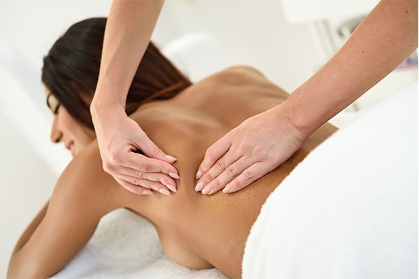 massaggio connettivale, trattamento corpo, Studio Lubelli, Medicina Estetica Sassari